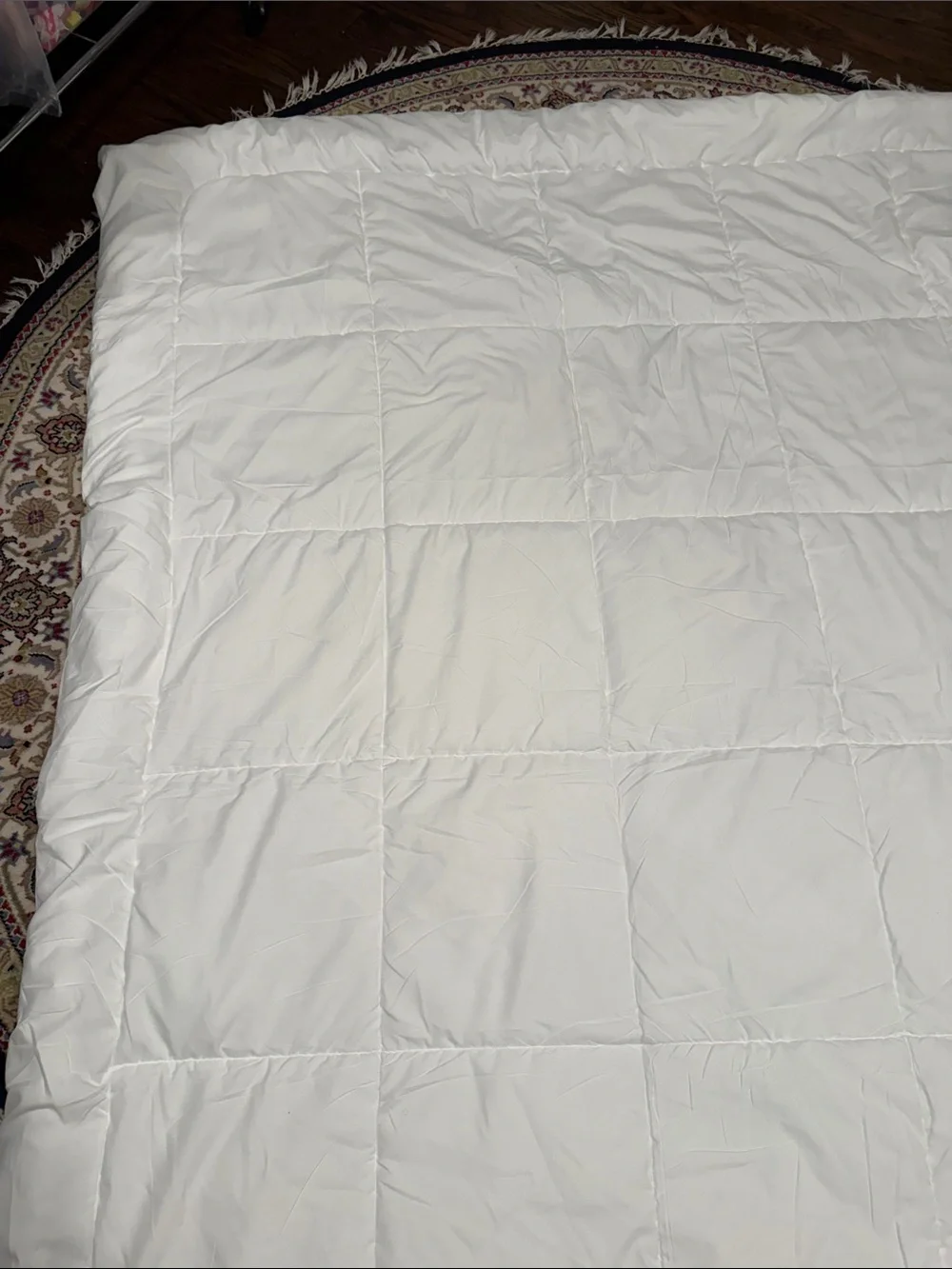 Plush White Comforter - Lightweight All-Season Comfort. Duvet insert